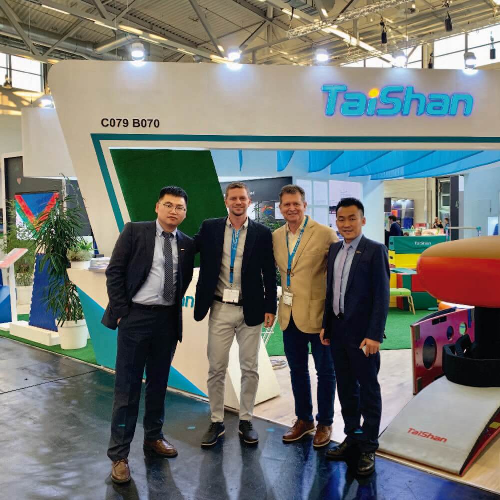 Mesa de tr12ab43ajo 4-20